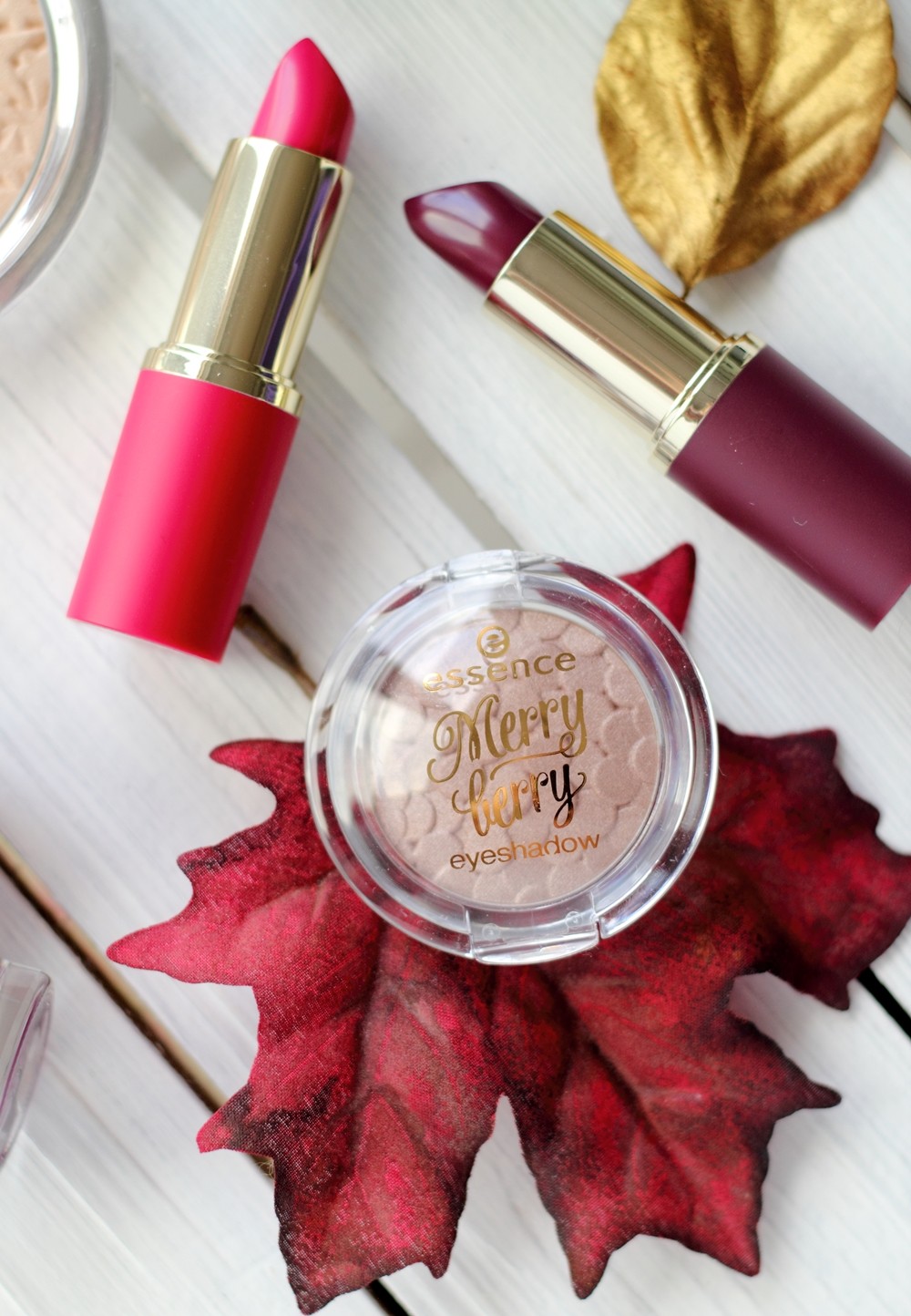 Essence Limited Edition Merry Berry 4