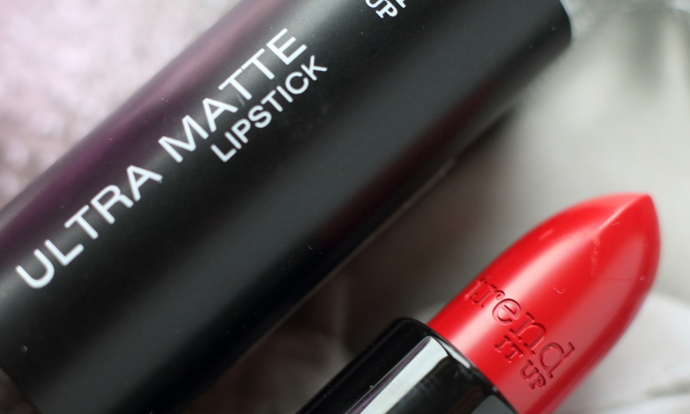 Trend it up Ultra Matte Lipstick rot