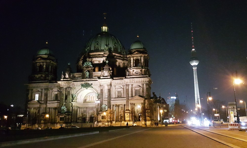 Dom Berlin bei Nacht