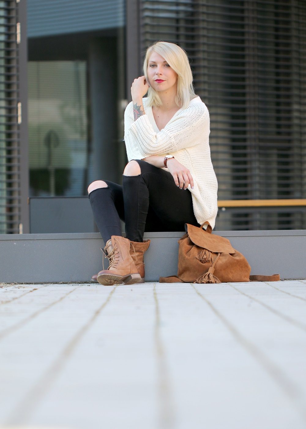 fashionbloggerin-karlsruhe-outfit-braune-schnuerboots-zign-strickpullover-noisy-may-fransenrucksack-just-fab-8