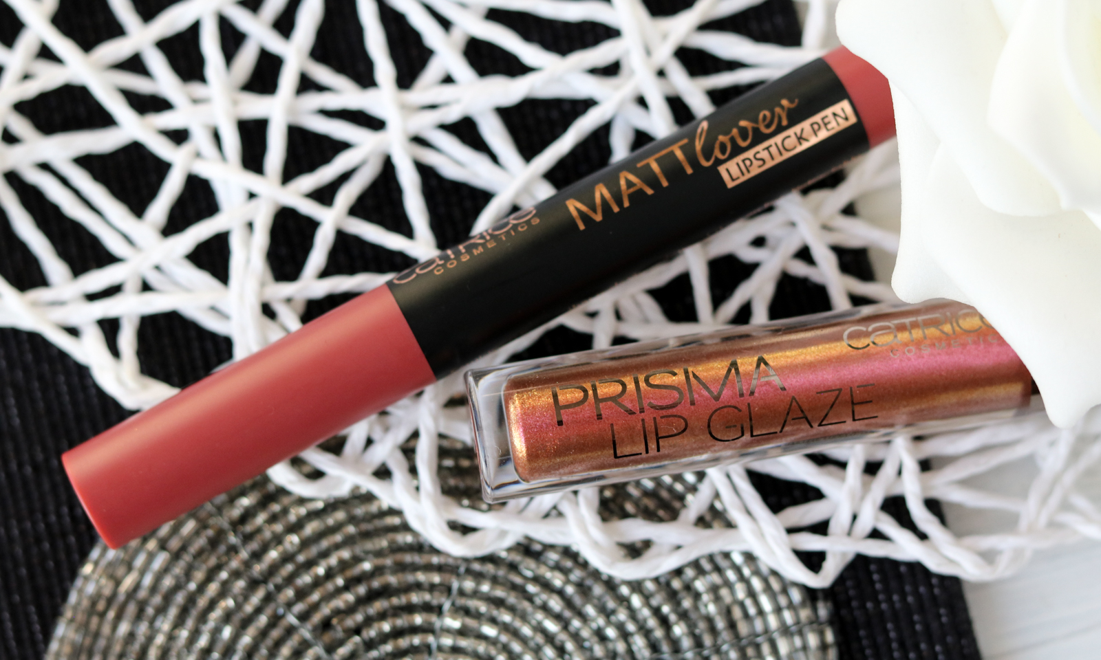 Catrice Mattlover Lippenstift & Prisma Lip Glaze Lavie Deboite